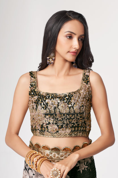 Black Saree defines elegance and confidence – perfect for evening parties and receptions. 