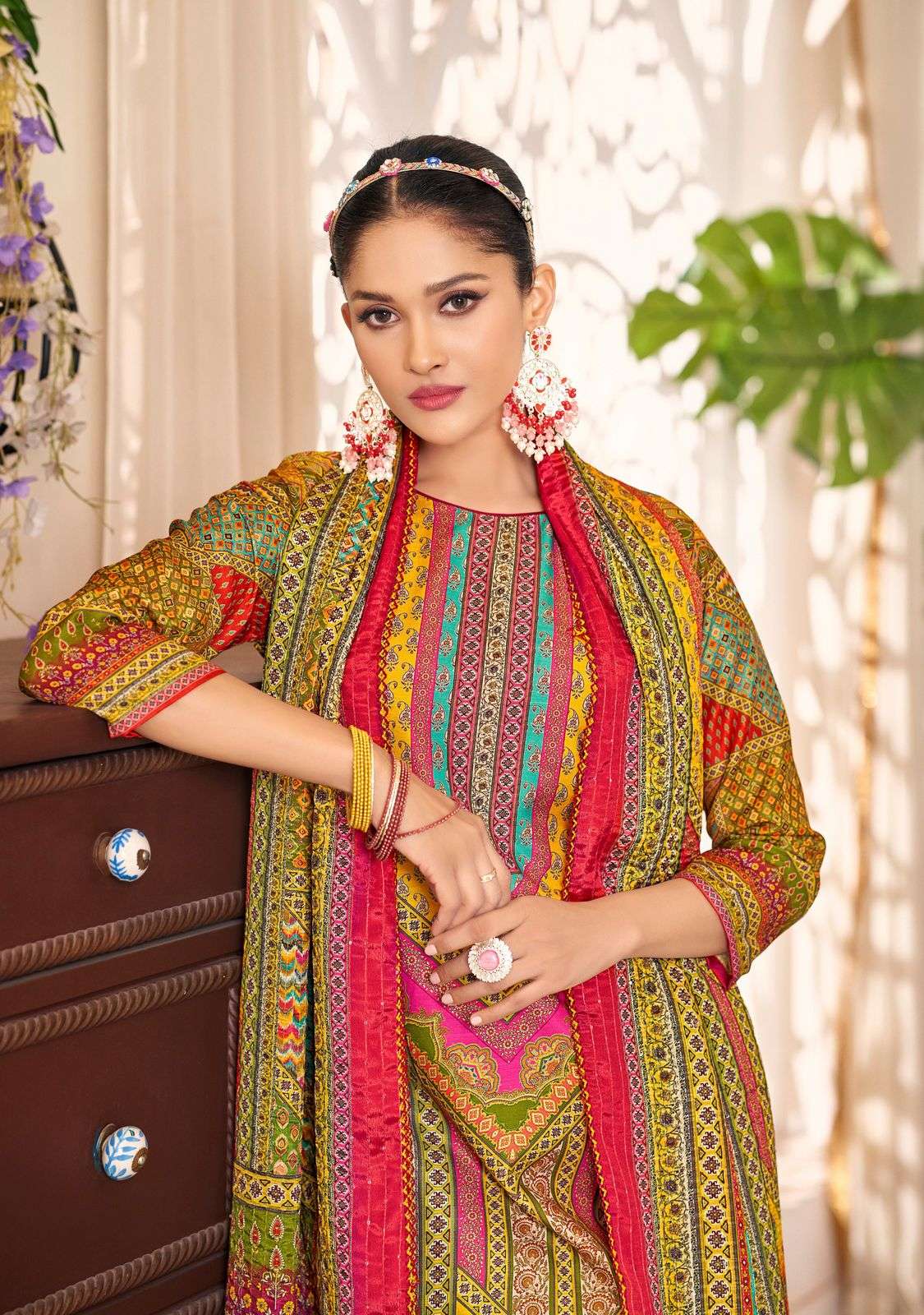 Red colour cotton wear speaks tradition and boldness – perfect for weddings and festive nights. 