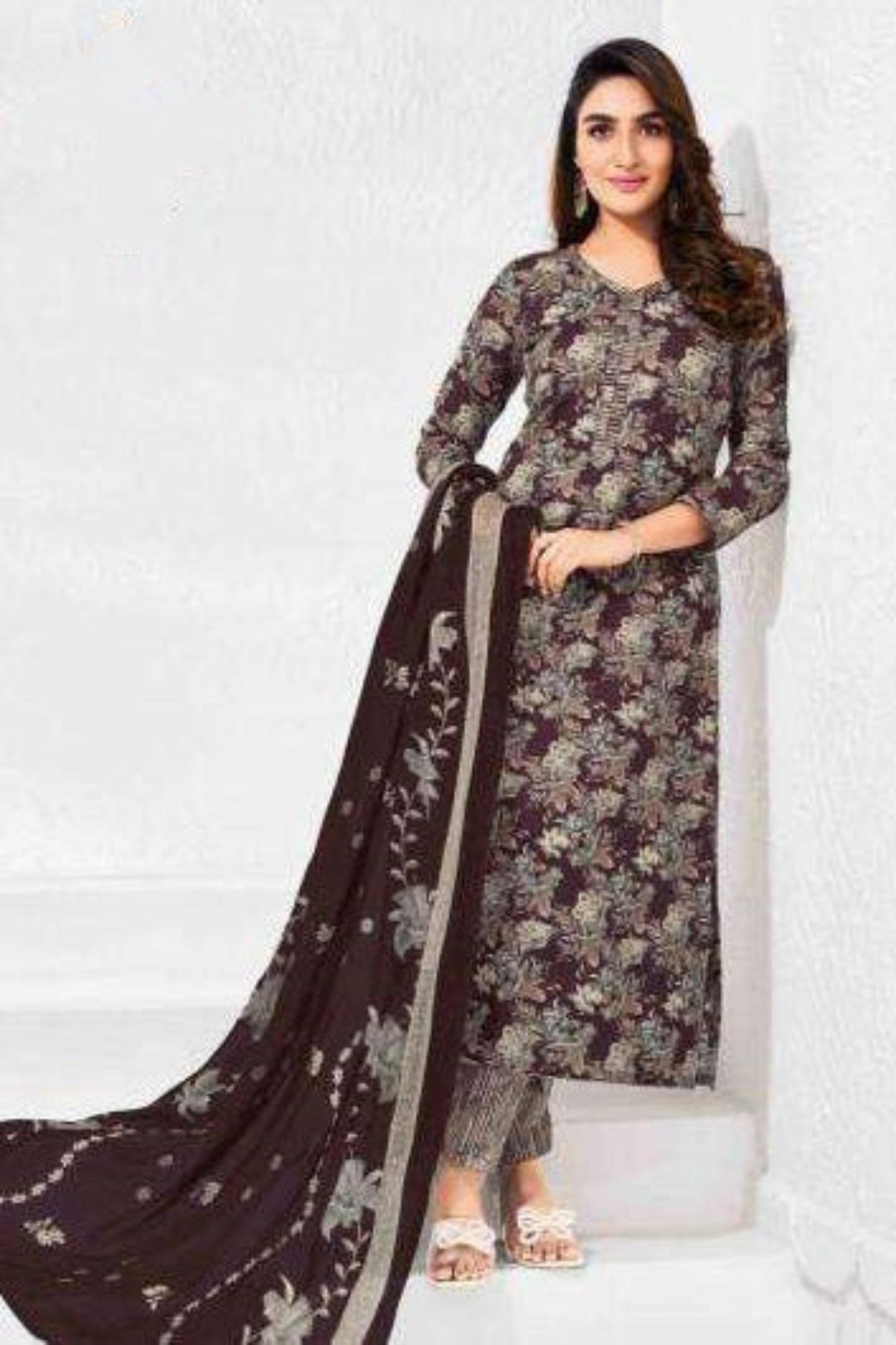 Wine cotton outfit with a deep, elegant hue, perfect for festive evenings, cultural celebrations, and sophisticated everyday wear. 