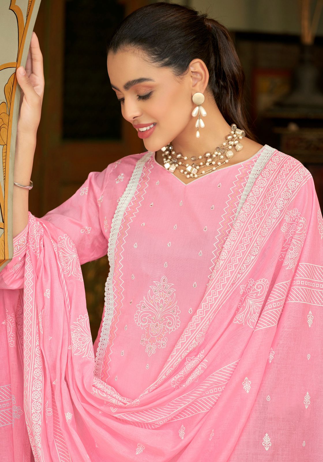 Pink colour cotton wear reflects softness and charm – perfect for graceful day functions. 