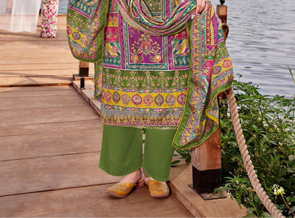 Green colour cotton wear symbolizes freshness and festivity – great for Mehndi or family gatherings. 