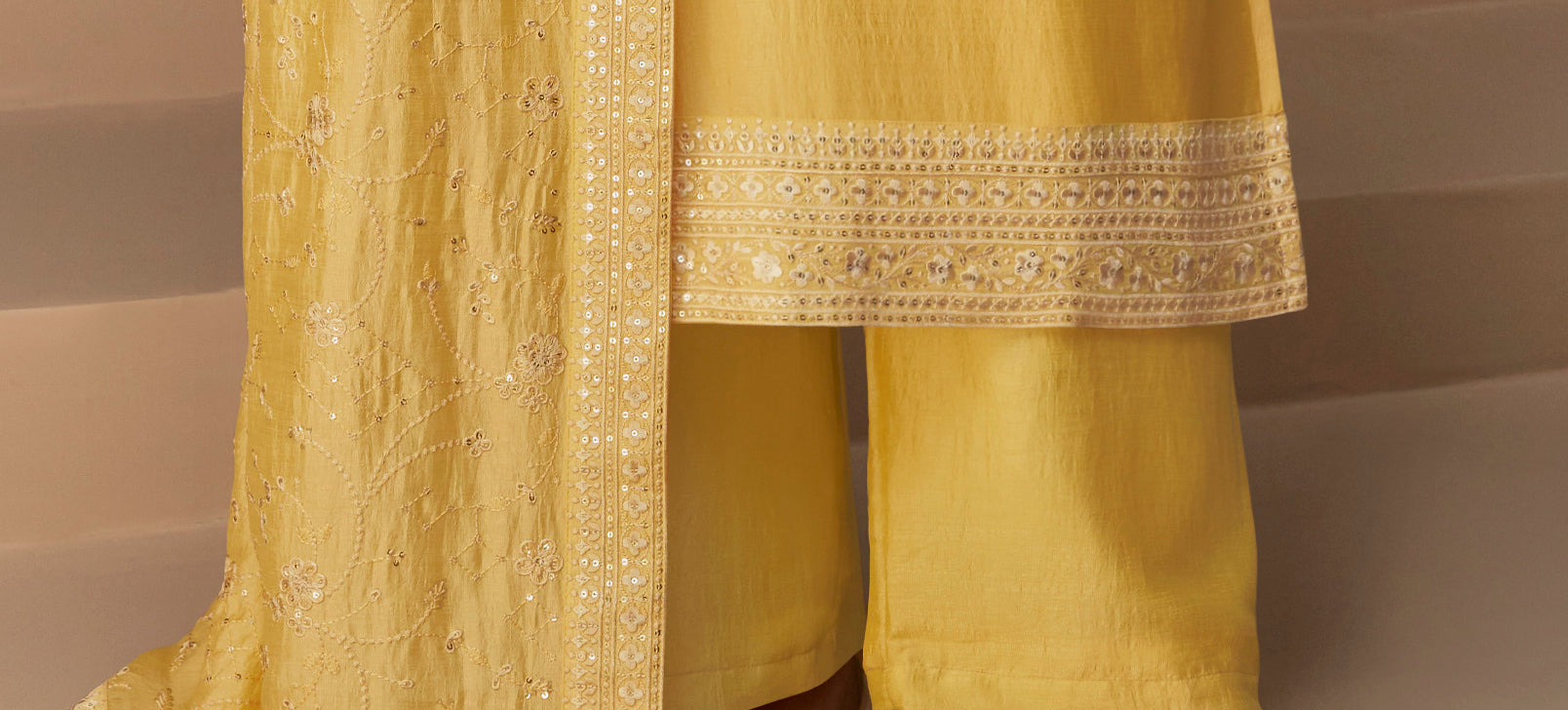 Straight silhouette salwar kamiz for evening events