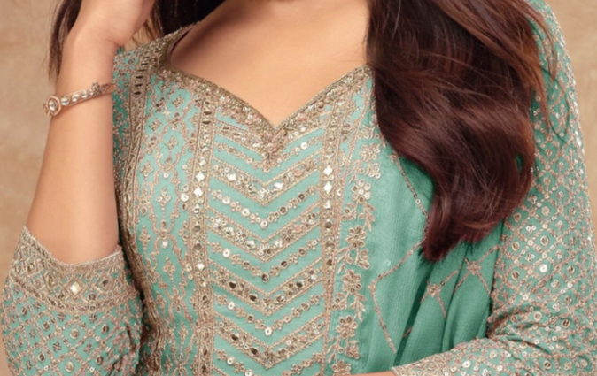 Traditional Designer Wedding Party Dress 
