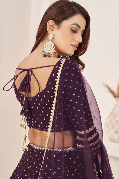 "Lehengas to light up any cultural event in the USA." 