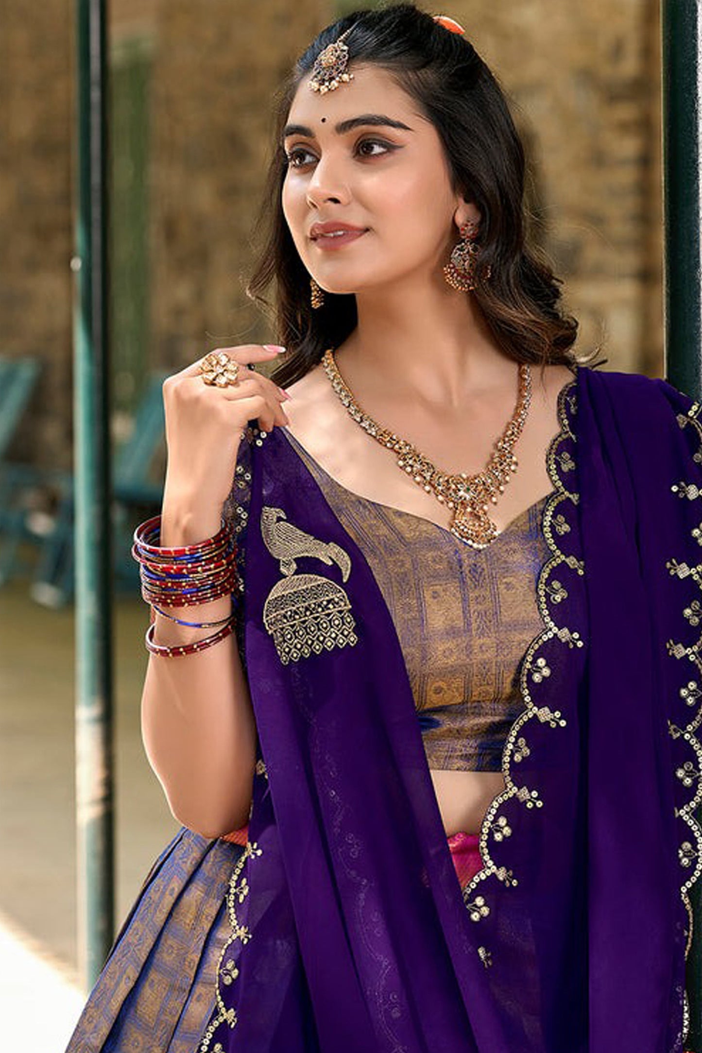 "Navratri lehengas shipped across the U.S." 