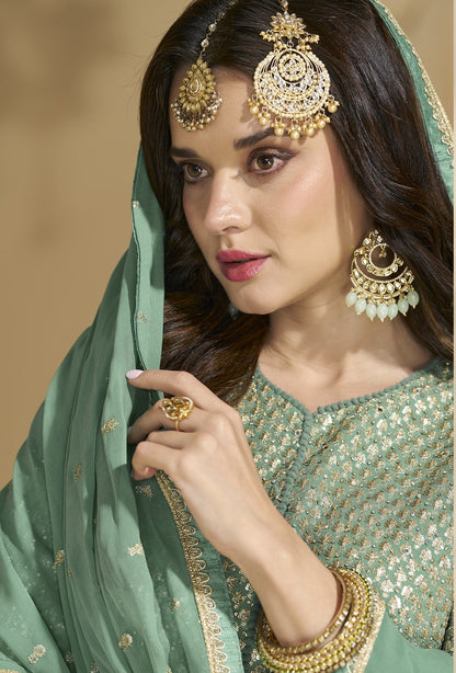 Green Lehenga for Eid â€“ Soft and elegant, just right for a festive prayer day. 