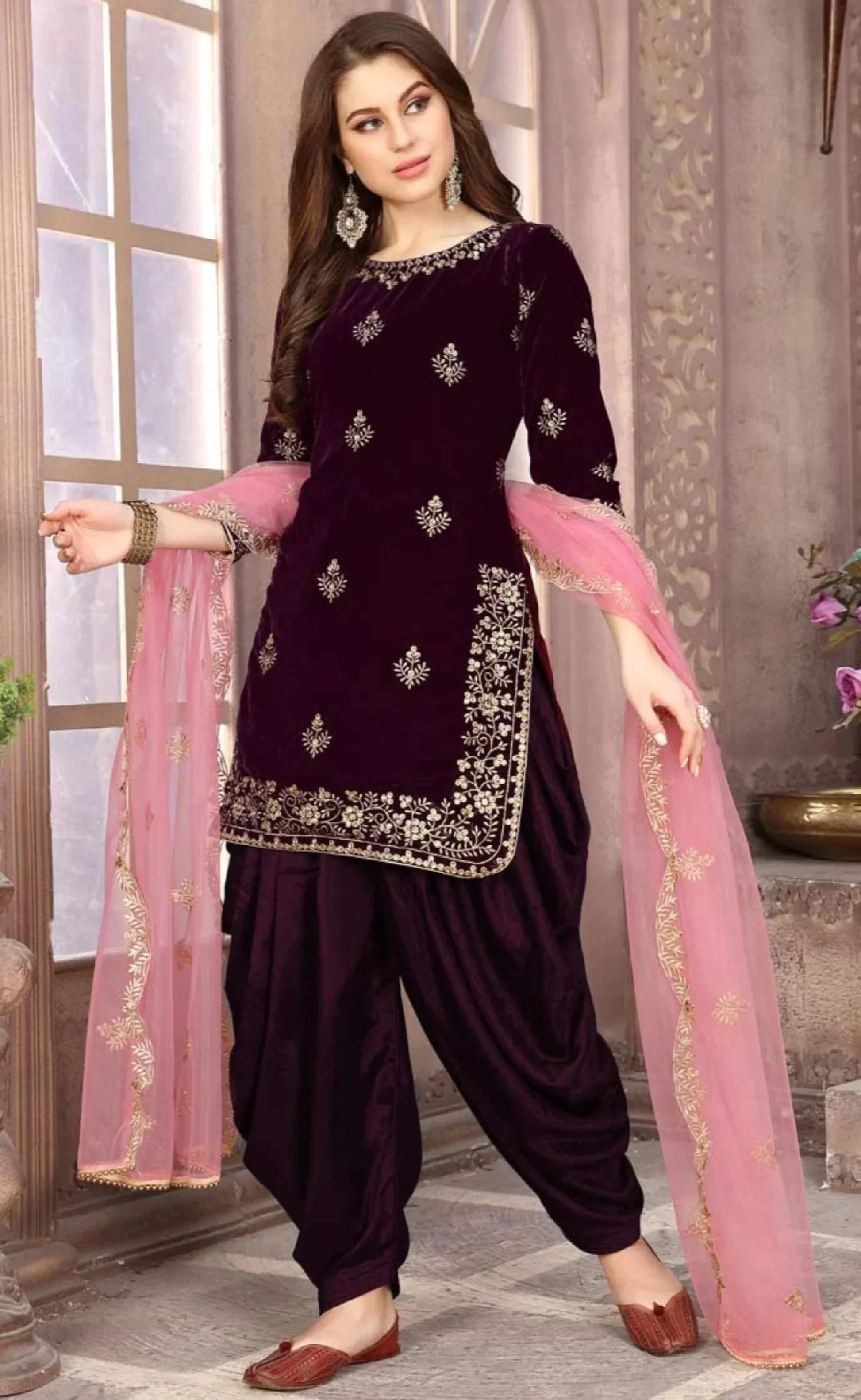 Wine Patiyala exudes rich sophistication â€“ a bold yet graceful choice for any occasion. 