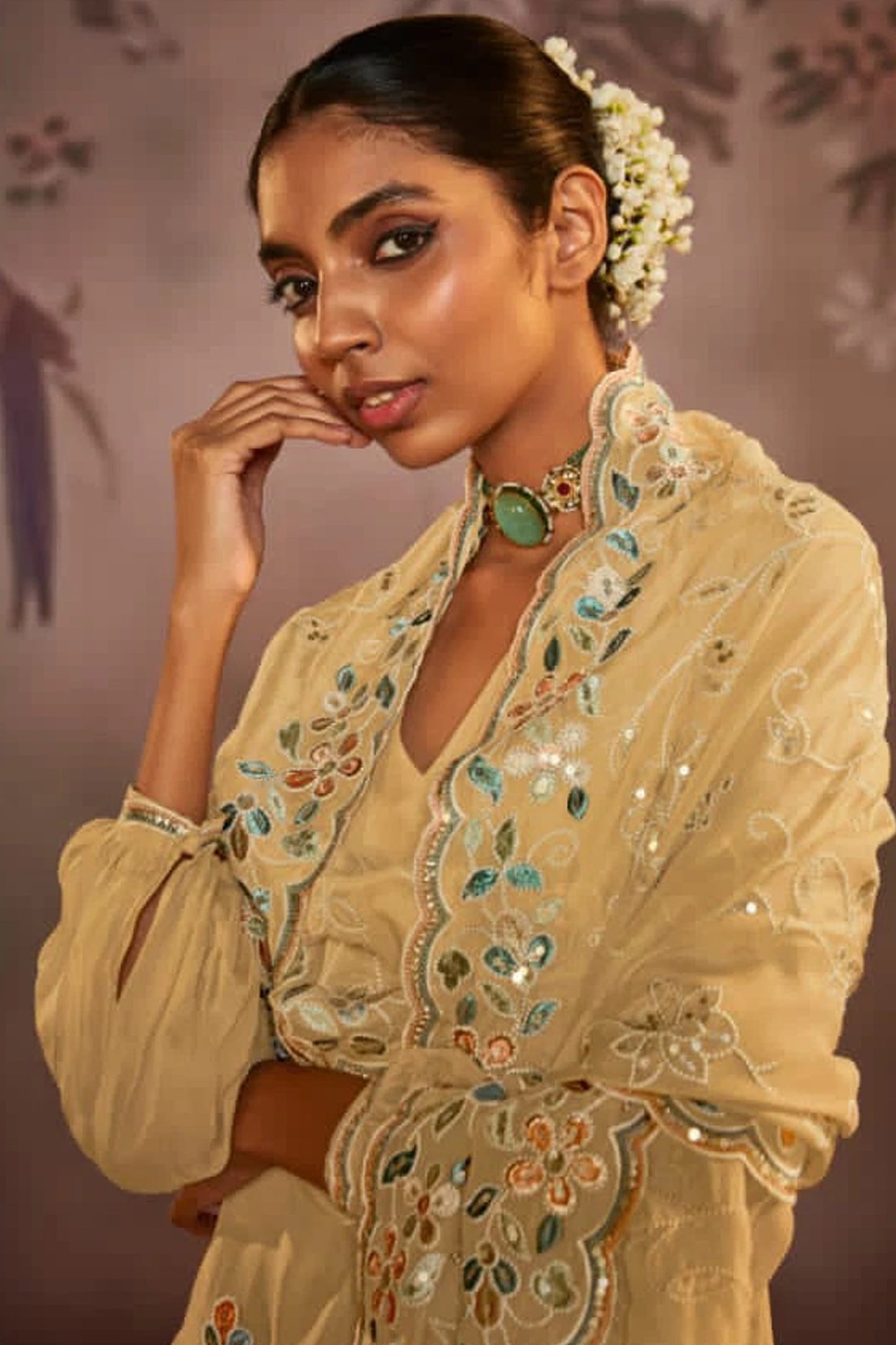 vCream salwar kameez with embroidered neckline detail