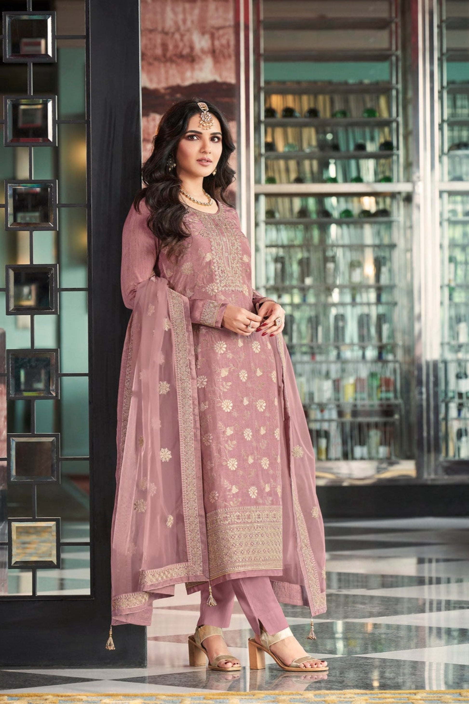 Celebrate cultural richness with finely detailed salwar kameez made to stand out. 