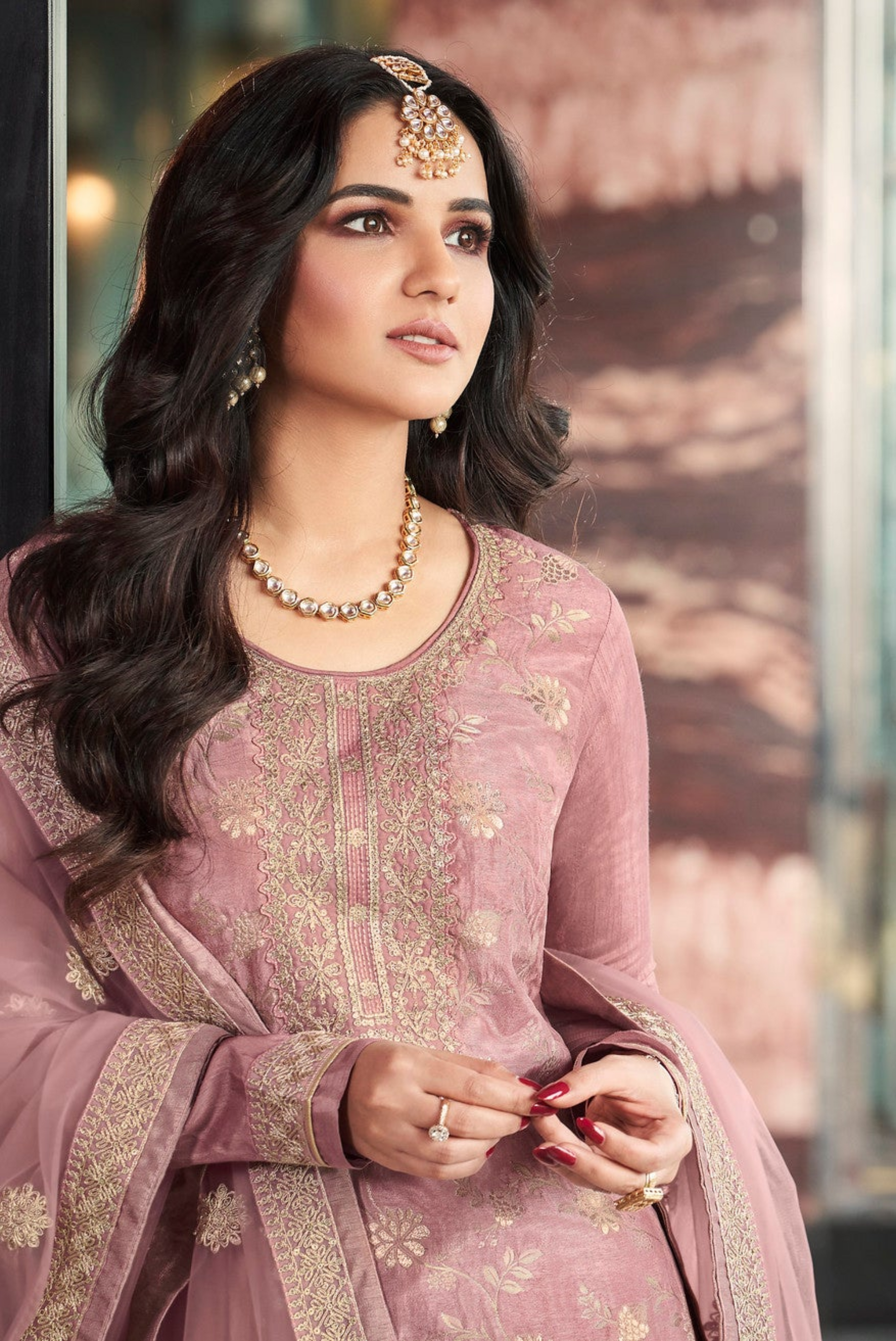 Celebrate cultural richness with finely detailed salwar kameez made to stand out. 