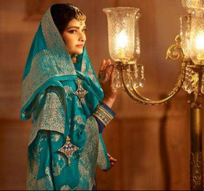 Blue salwar kameez feels calm and confident. Light or dark blue suits any time. 