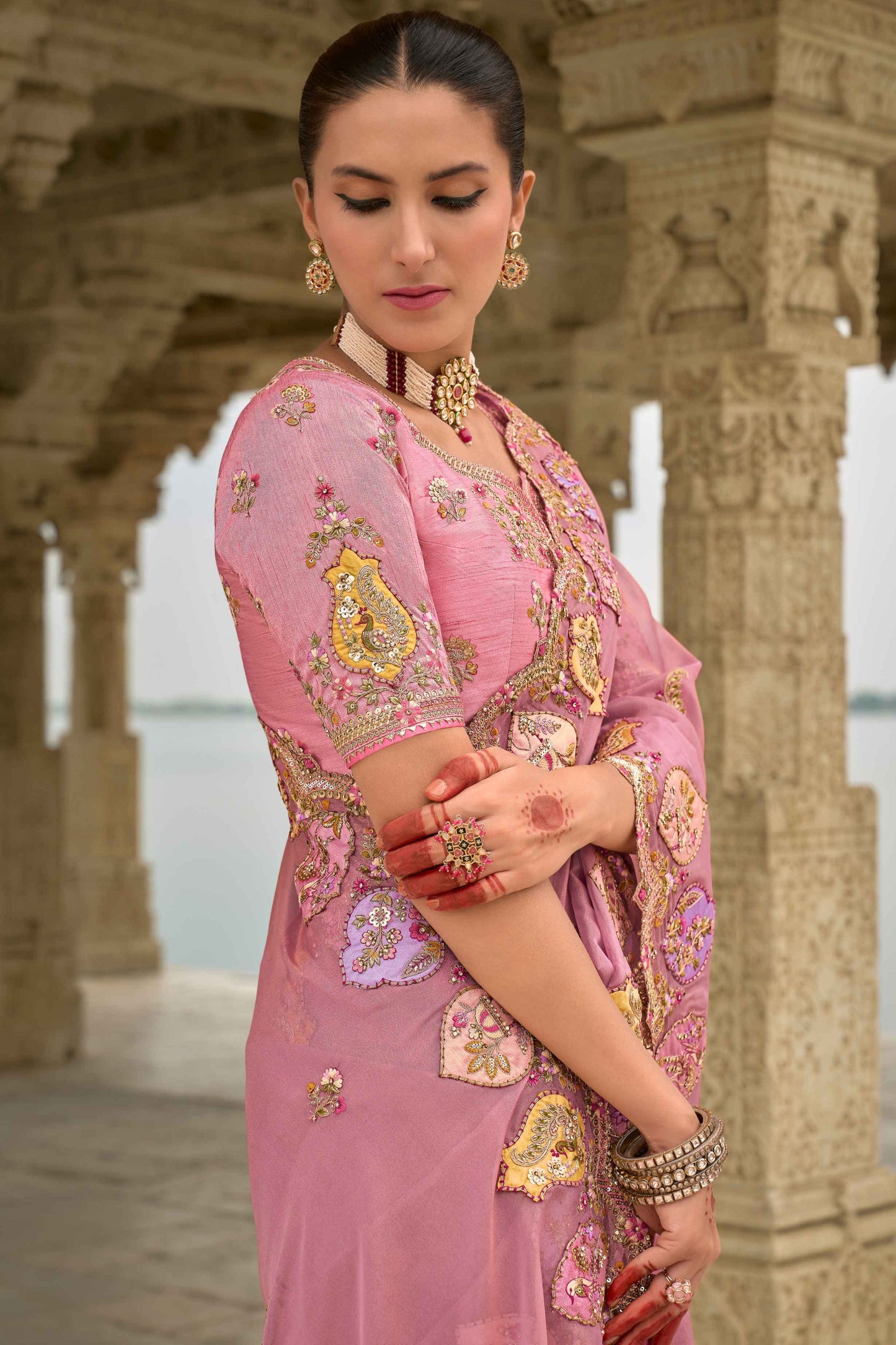 Pink Saree reflects softness and charm – perfect for graceful day functions. 