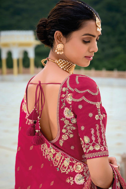 Pink Saree reflects softness and charm – perfect for graceful day functions. 