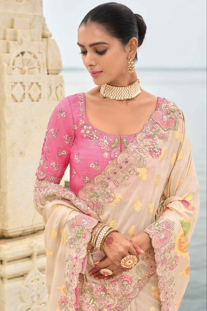 Off White Saree stands for purity and class – ideal for serene and sacred events. 