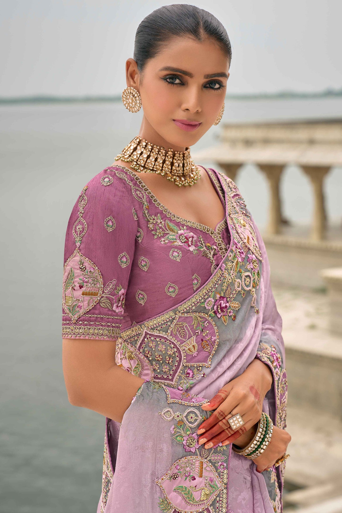 Lavender Saree radiates soft elegance and tranquility – perfect for romantic events, spring celebrations, or relaxing afternoons. 