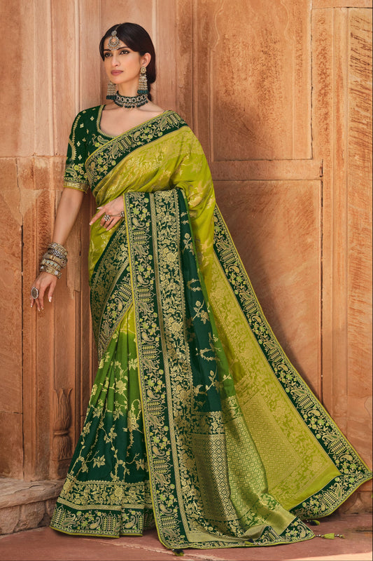 Green Saree symbolizes freshness and festivity – great for Mehndi or family gatherings. 