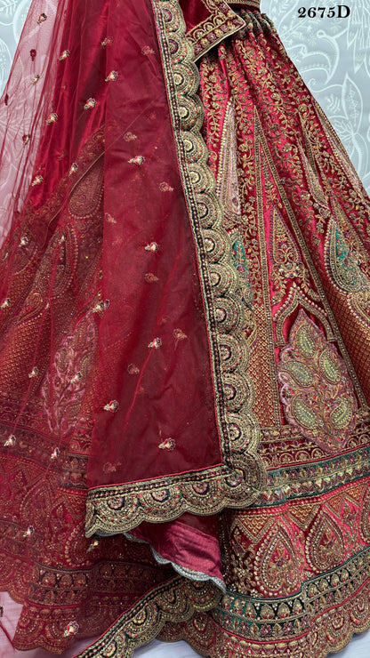 Saree – Stay cool, look festive—naturally. 
