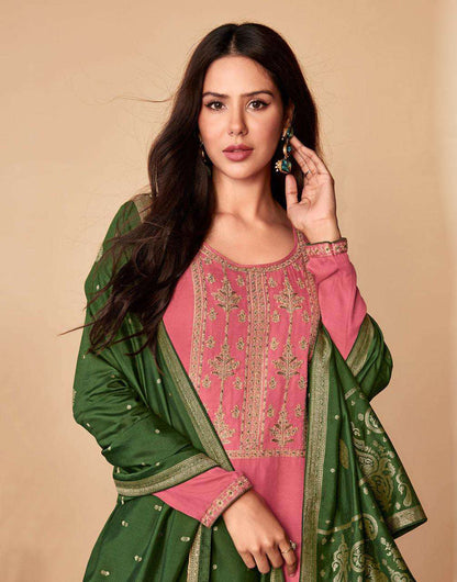 Elegant salwar kameez for evening events in the USA