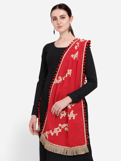 indian wear dupatta styled for navratri