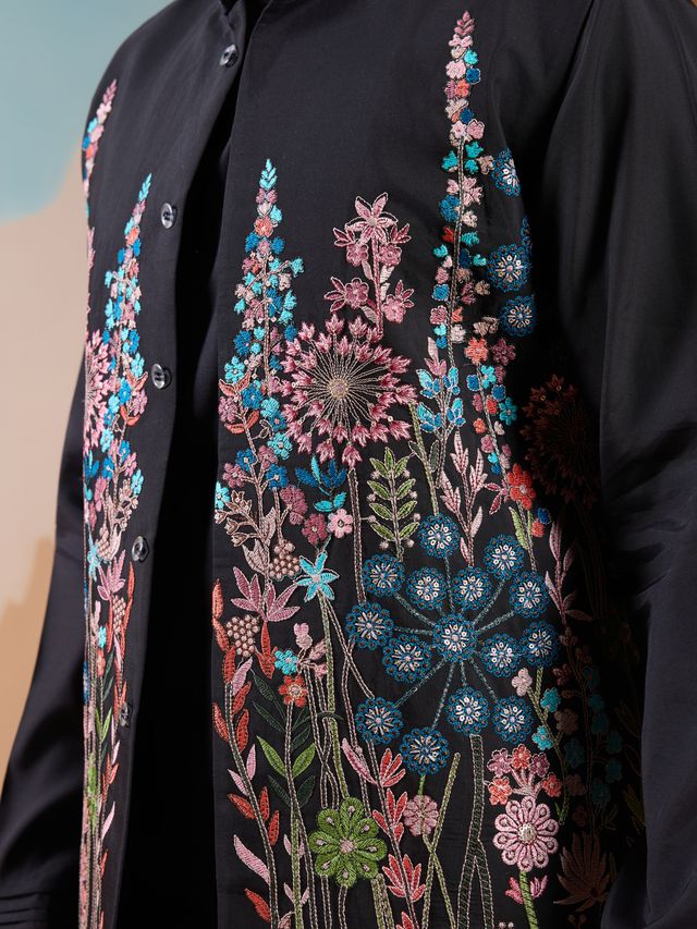 Mens Kurta Detailed Close Up Of Sequence Embroidery
