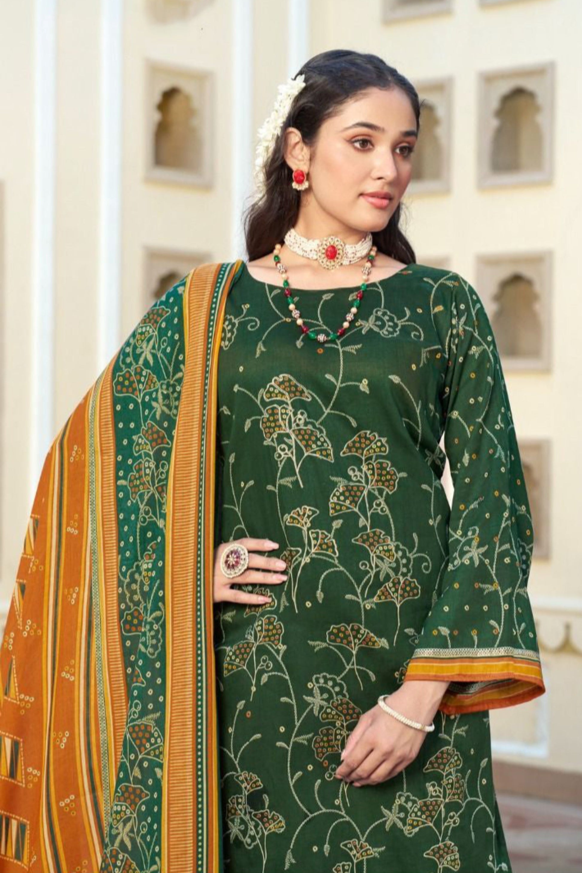 Close view of foil print work on cotton salwar kameez