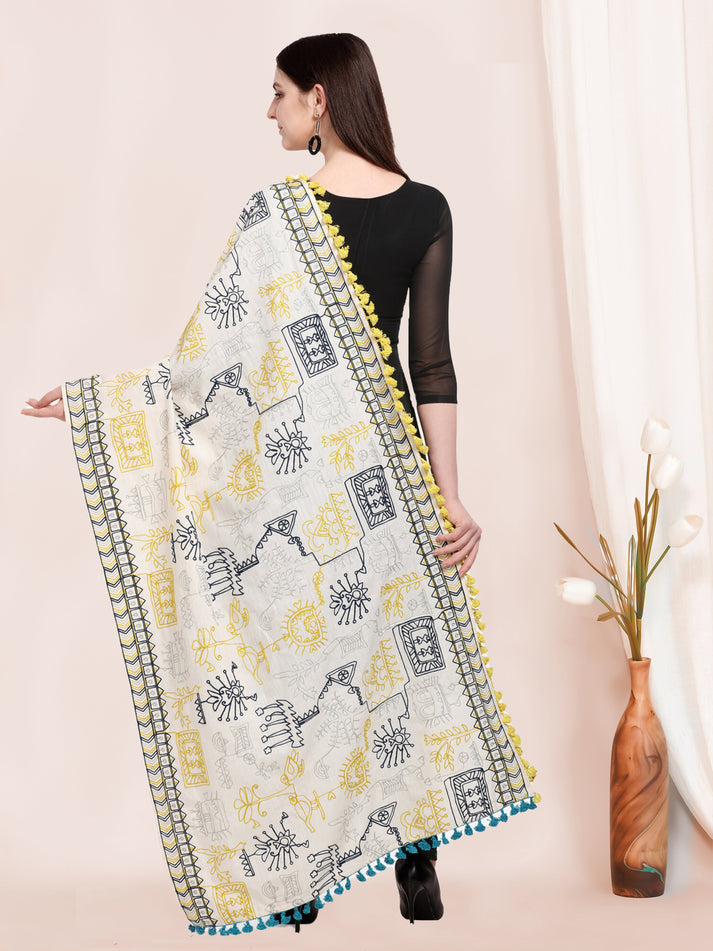 Hand embroidered white dupatta by Seyuri